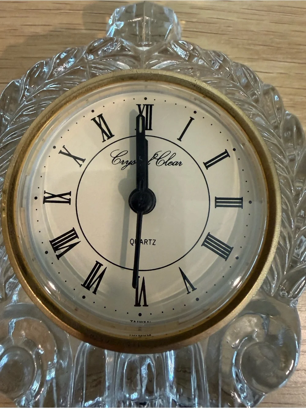Vintage Antique Ornate Crystal Clock Pedestal Laurel Wreath Quartz